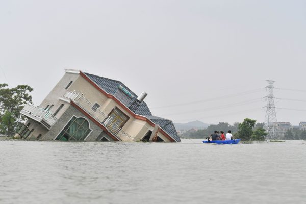 2CD3P3D Poyang Lake in Jiangxi Province still face serious flooding, as water level at the country's largest freshwater lake remains high above alert level, a