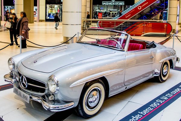 Classic_cars_the_mall_athens_14
